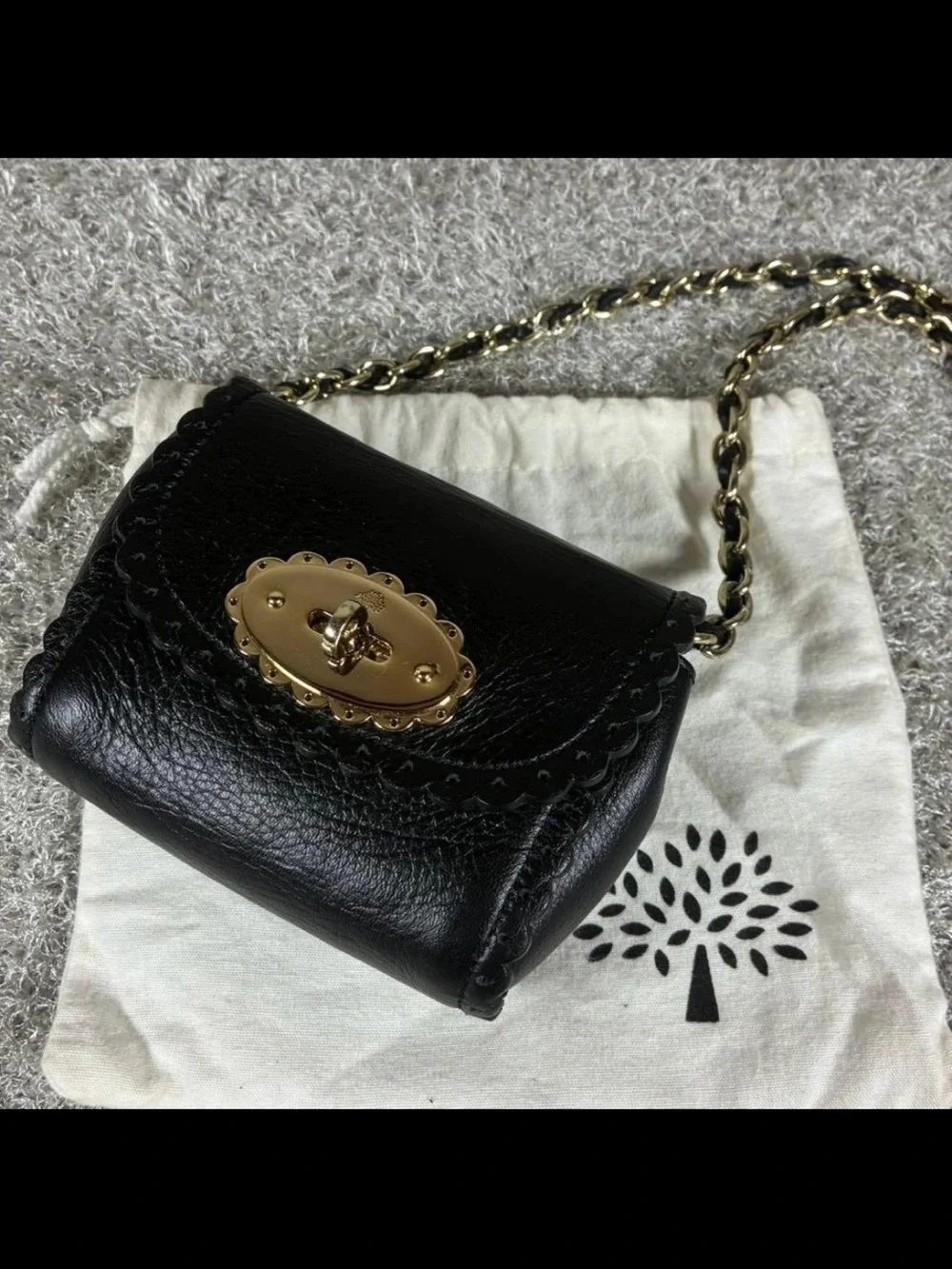 Mulberry Black Leather Crossbody with Gold Turnlock